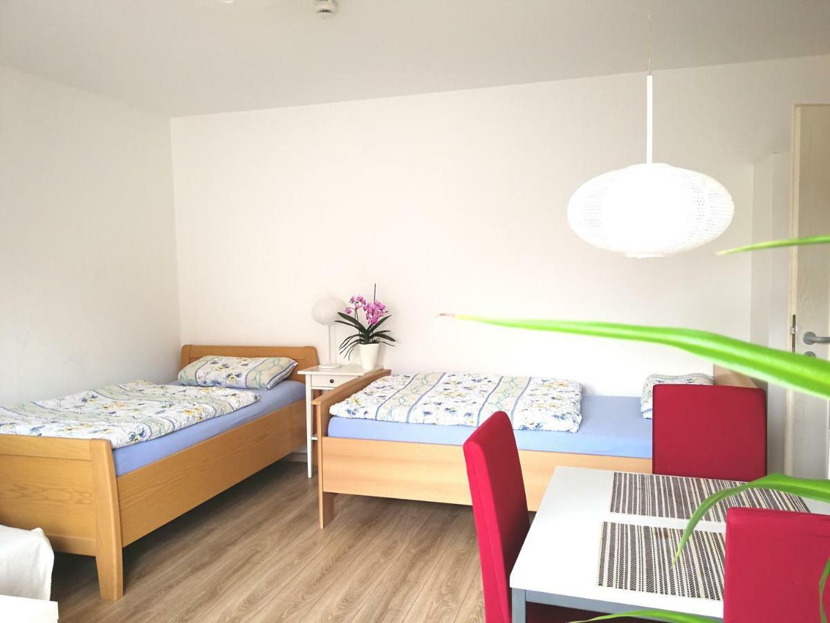 Quiet City-Apt, 4Min City-Center, 18Min Fair Nuernberg!!! מראה חיצוני תמונה